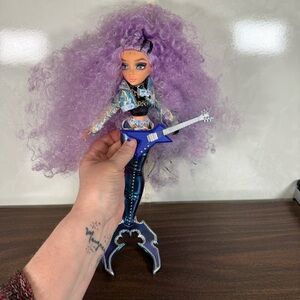 Mermaze Mermaidz Riviera Mermaid Doll Figure Curly Hair Guitar Color Changing